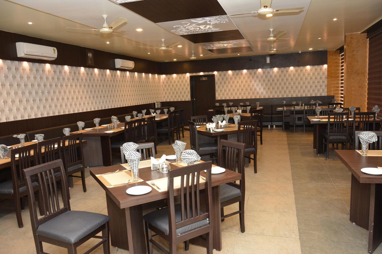 Hotel Darshan Rājula 외부 사진